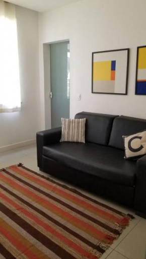 Apartamento em Copacabana - Rua Bolívar - 2 Quartos - Excelente Localização